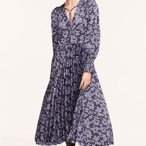 Vera Fleur Tie Front Pleated Dress size XS